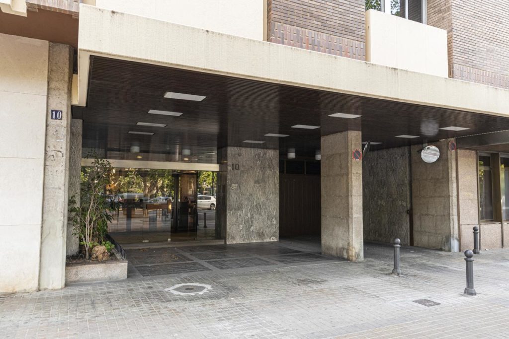 Portal de nuestra clínica de dermatología en Valencia